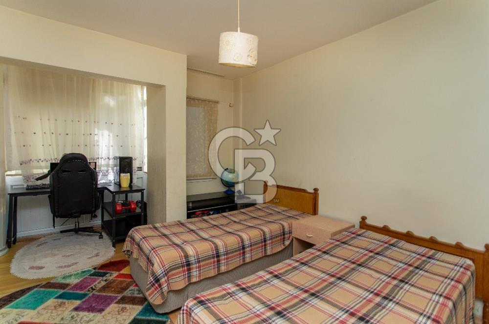 Foça Fevzipaşa Mah. Merkezi Konumda Satılık 2+1 Daire