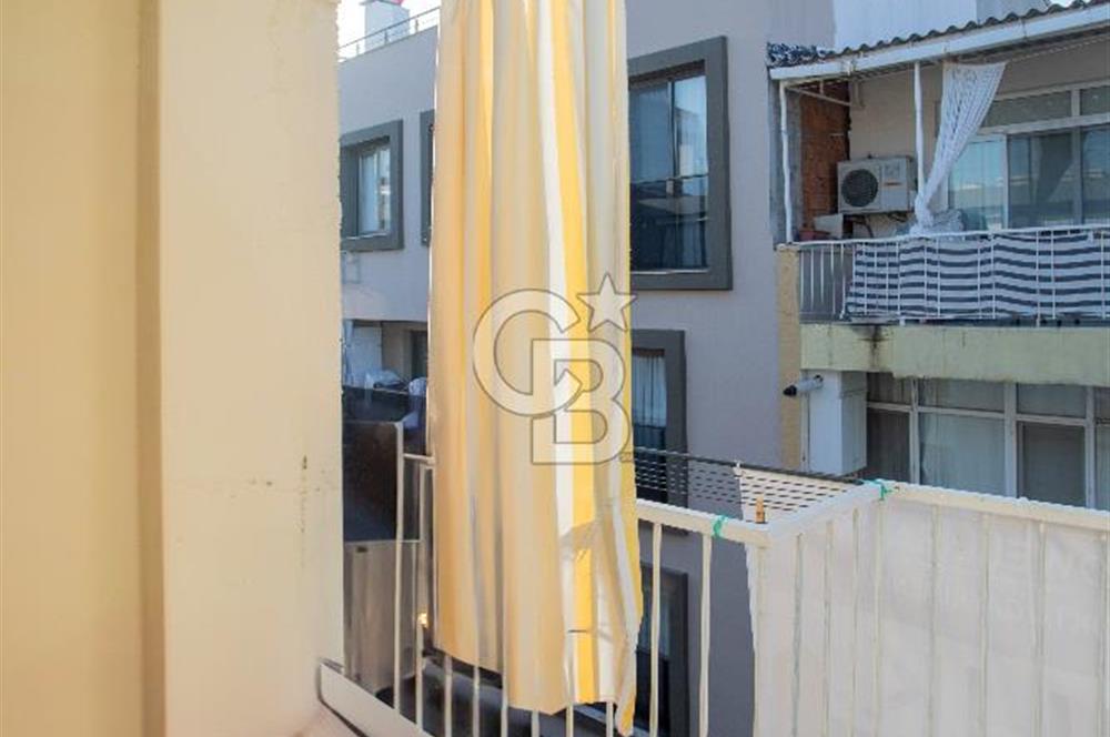 Karşıyaka Alaybey de Merkezi Konumlu Daire
