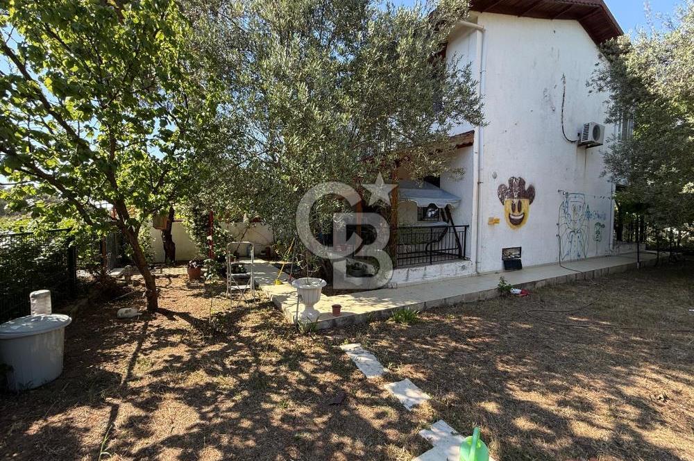              Ayvalık Sahilkent Mahallesi’nde Site İçerisinde Bahçeli Villa