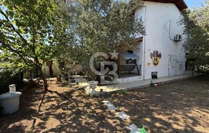               Ayvalık Sahilkent Mahallesi’nde Site İçerisinde Bahçeli Villa
