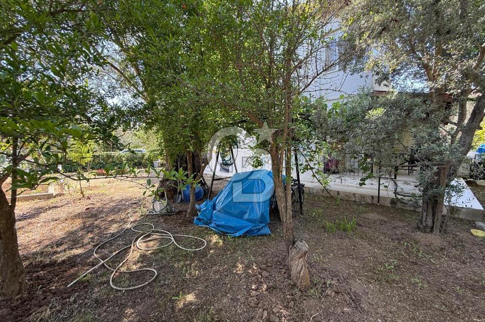               Ayvalık Sahilkent Mahallesi’nde Site İçerisinde Bahçeli Villa