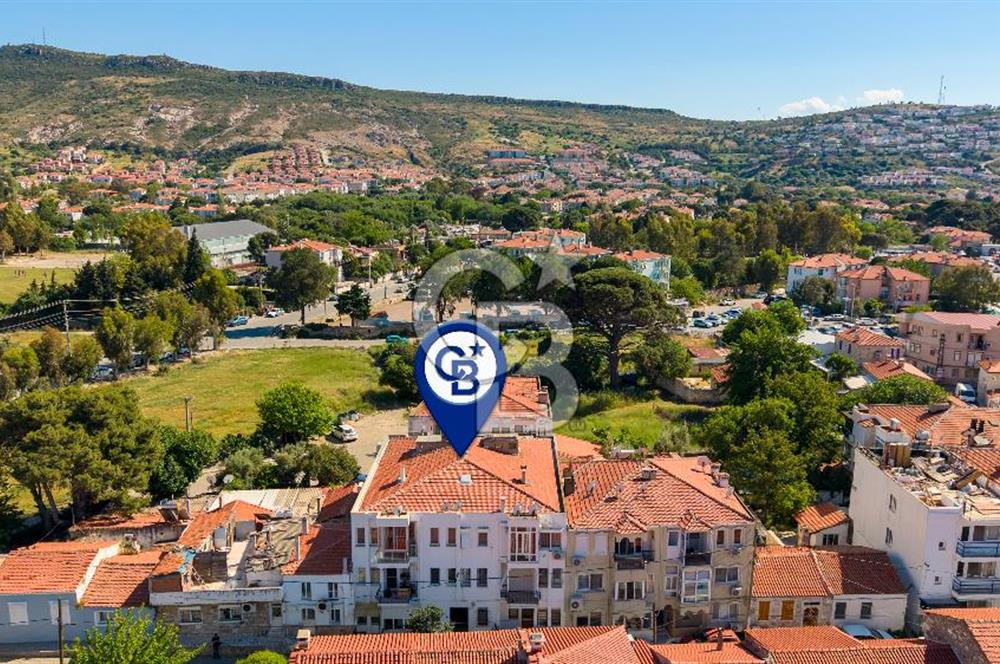 Foça Fevzipaşa Mah. Merkezi Konumda Satılık 2+1 Daire