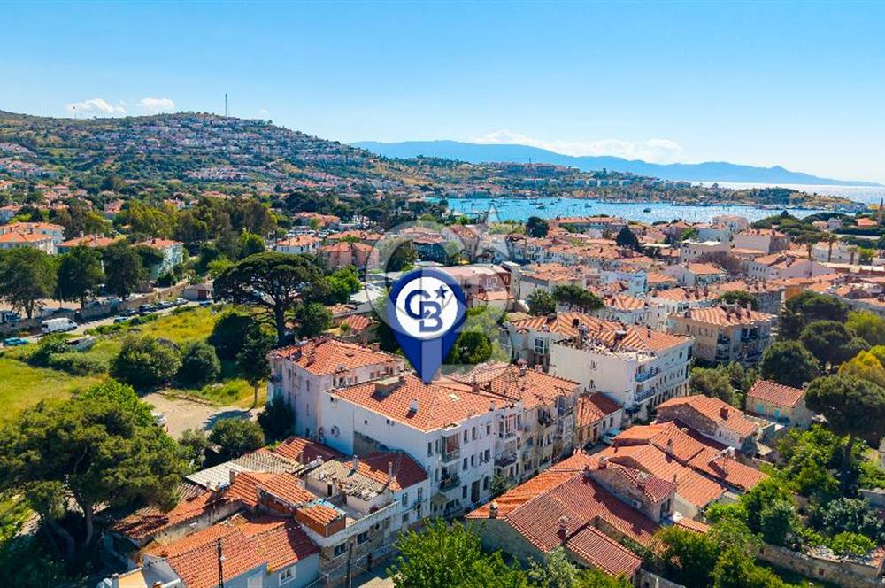 Foça Fevzipaşa Mah. Merkezi Konumda Satılık 2+1 Daire