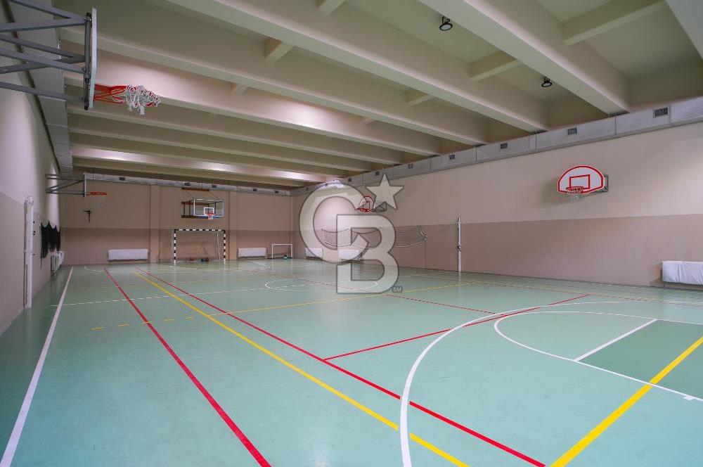 YAKACIK COUNTRYDE ŞEREFİYELİ VE GENİŞ BAHÇELİ SATILIK 6+1 VİLLA