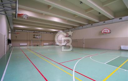 YAKACIK COUNTRYDE ŞEREFİYELİ VE GENİŞ BAHÇELİ SATILIK 6+1 VİLLA
