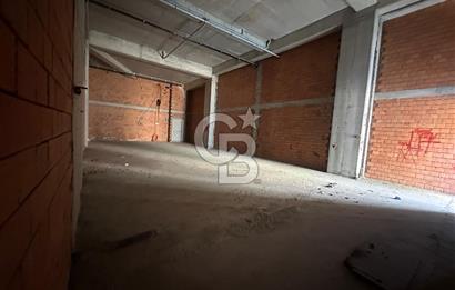 Bahçeşehir Park Avm Sitesi 220 m2 Satılık Dükkan