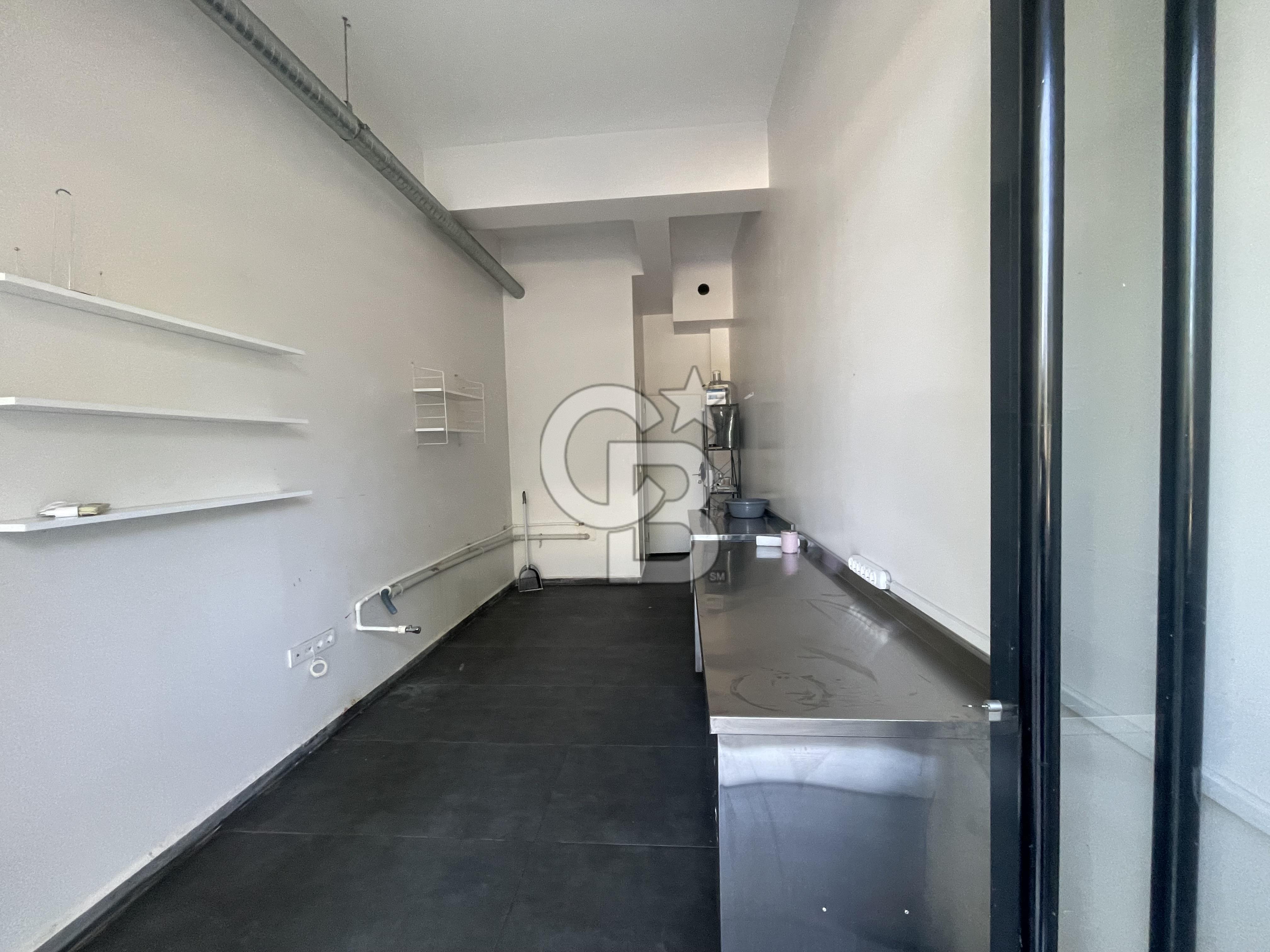 Bayraklı Manavkuyu'da Kiralık Dükkan