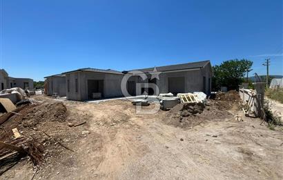 Urla Kuşçular 500 M2 Arsa İçinde Tek Katlı Satılık Lüks Villa
