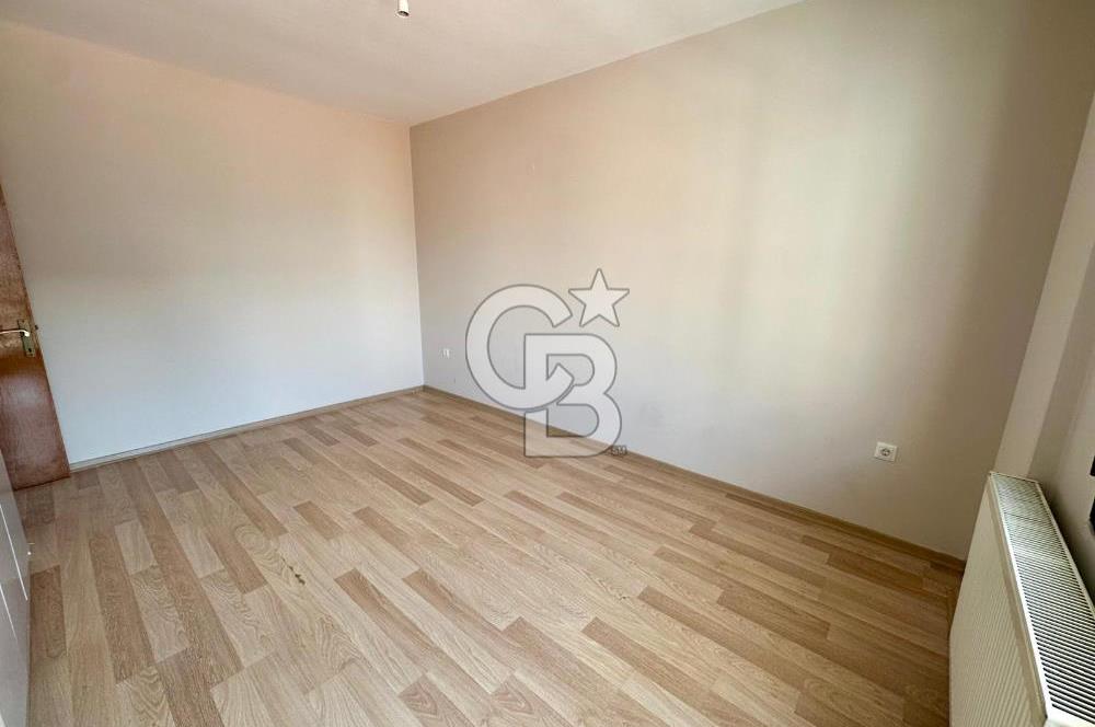 Bostanlı Merkezi Lokasyonda Sahile Yakın 3+1 Satılık Daire
