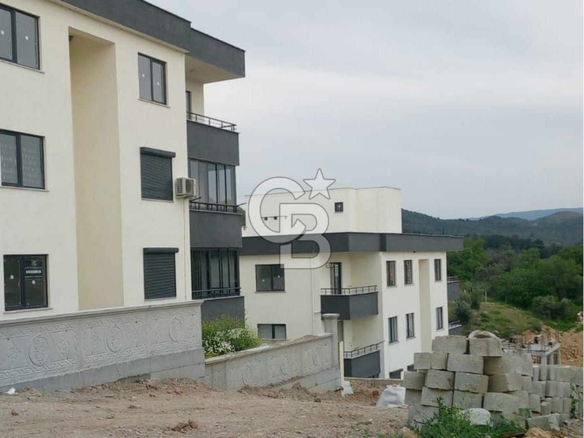 GÖMEÇ KARAAĞAÇTA SIFIR OTURUMA HAZIR SATILIK 1+1 DAİRE
