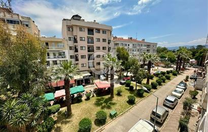 Bostanlı Merkezi Lokasyonda Sahile Yakın 3+1 Satılık Daire