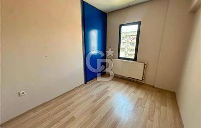 Bostanlı Merkezi Lokasyonda Sahile Yakın 3+1 Satılık Daire