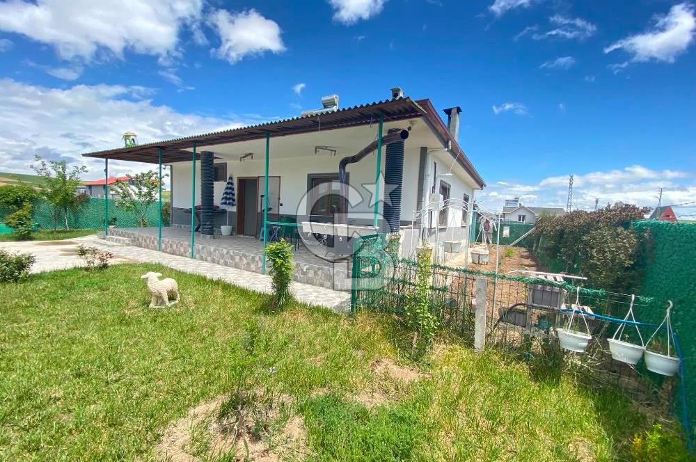 Satılık İmarlı Arsa ve 2+1 Müstakil Ev