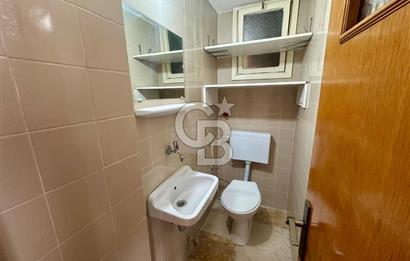 Bostanlı Merkezi Lokasyonda Sahile Yakın 3+1 Satılık Daire
