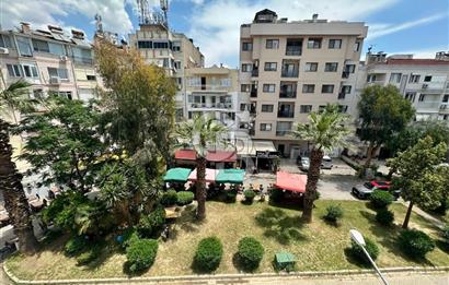 Bostanlı Merkezi Lokasyonda Sahile Yakın 3+1 Satılık Daire