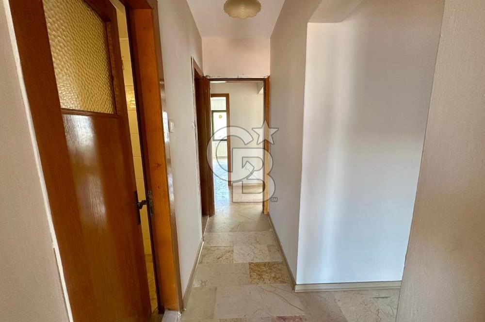Bostanlı Merkezi Lokasyonda Sahile Yakın 3+1 Satılık Daire