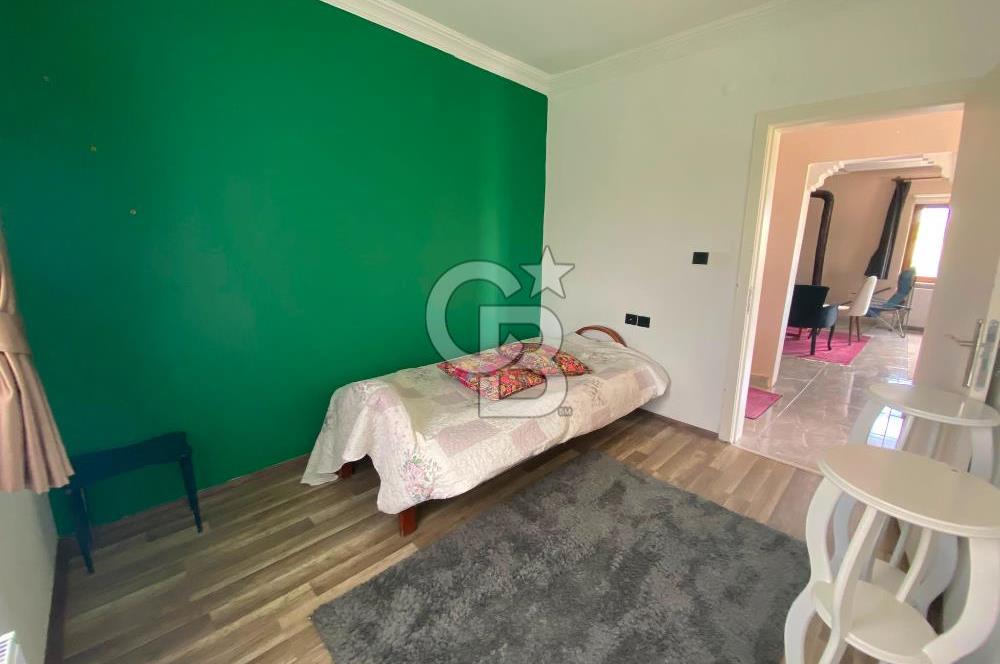 Satılık İmarlı Arsa ve 2+1 Müstakil Ev
