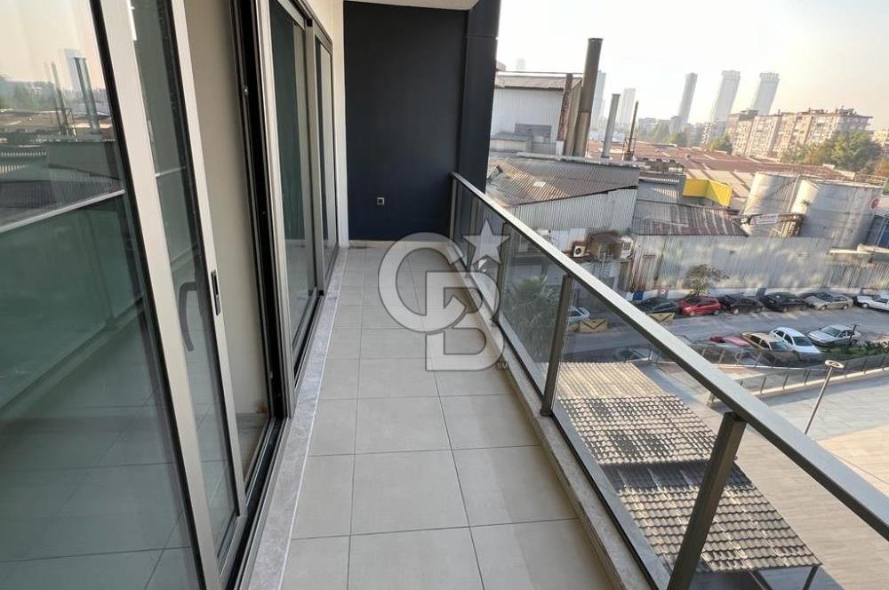 Bornova Lobi Parlas'da Kiralık 1+1 Daire