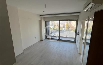 Bornova Lobi Parlas'da Kiralık 1+1 Daire