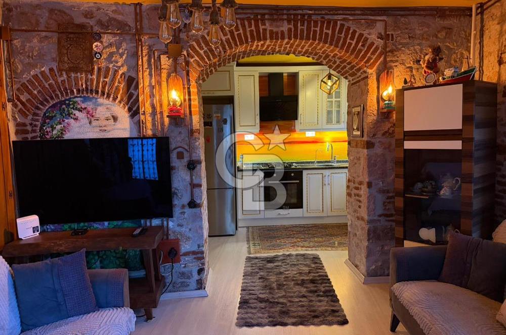 AYVALIK MACARON MAHALLESİNDE TARİHİ RUHUYLA RUHSATLI KONUK EVİ