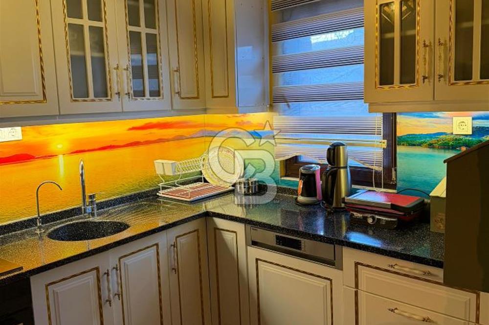 AYVALIK MACARON MAHALLESİNDE TARİHİ RUHUYLA RUHSATLI KONUK EVİ