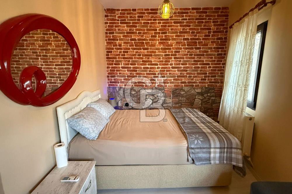 AYVALIK MACARON MAHALLESİNDE TARİHİ RUHUYLA RUHSATLI KONUK EVİ