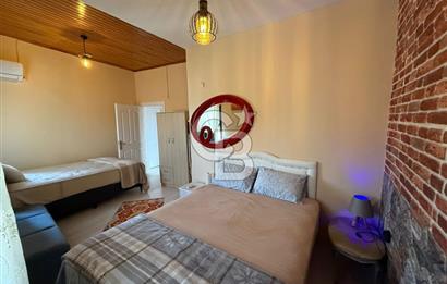 AYVALIK MACARON MAHALLESİNDE TARİHİ RUHUYLA RUHSATLI KONUK EVİ