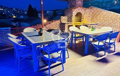 AYVALIK MACARON MAHALLESİNDE TARİHİ RUHUYLA RUHSATLI KONUK EVİ