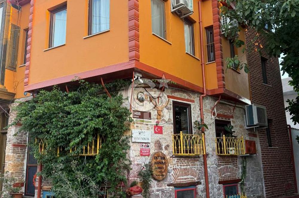 AYVALIK MACARON MAHALLESİNDE TARİHİ RUHUYLA RUHSATLI KONUK EVİ