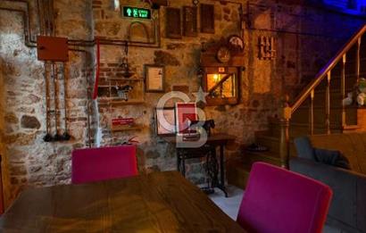 AYVALIK MACARON MAHALLESİNDE TARİHİ RUHUYLA RUHSATLI KONUK EVİ
