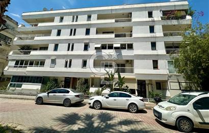 Bostanlı Merkezi Lokasyonda Sahile Yakın 3+1 Satılık Daire