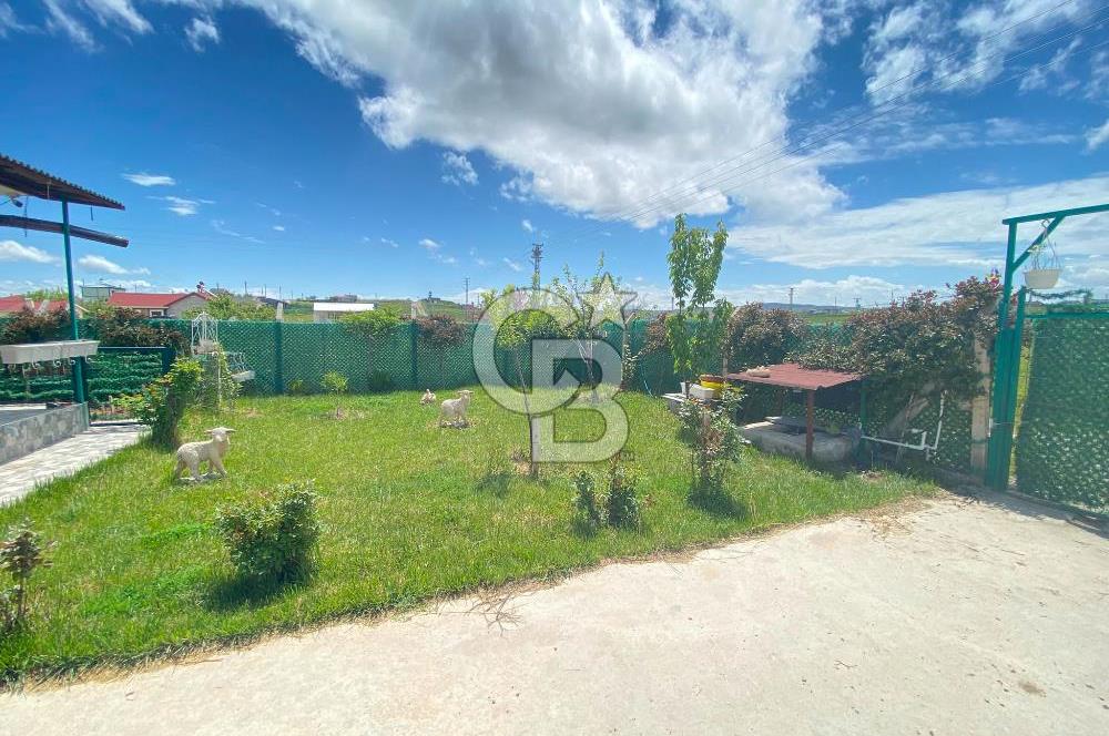 Satılık İmarlı Arsa ve 2+1 Müstakil Ev