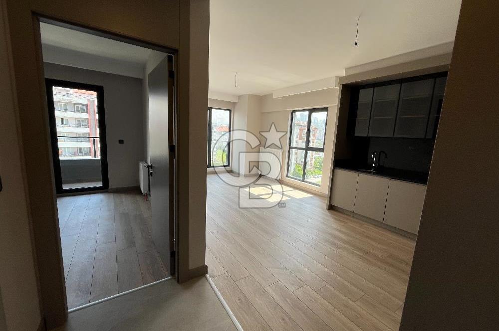 Macunköy Metro Yakını Relax Cadde- İlk Oturum 1+1 Kiralık Daire