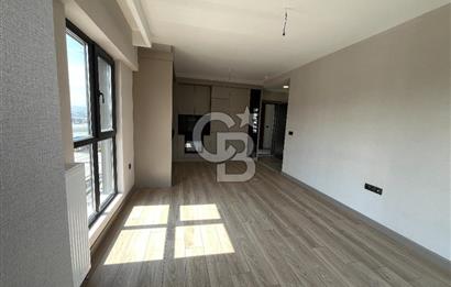 Macunköy Metro Yakını Relax Cadde- İlk Oturum 1+1 Kiralık Daire