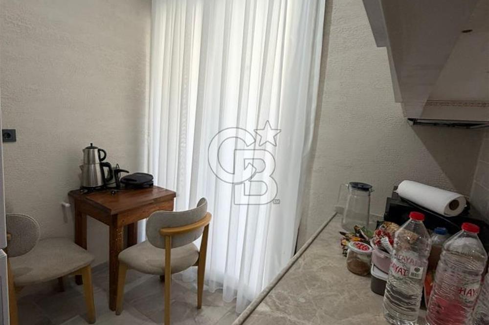 BUCA MERKEZİ LOKASYON BAHÇELİ EŞYALI KİRALIK 2+1 DAİRE