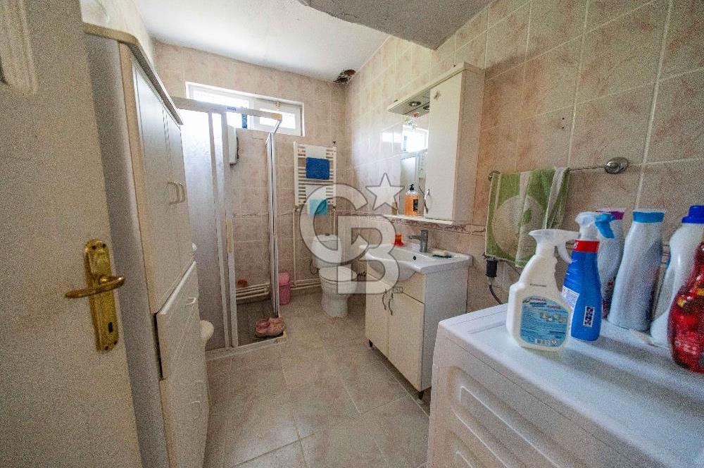ASSOS AHMETÇE'DE DENİZE 90 m 2.698 m² BAHÇELİ ÇİFT GİRİŞLİ VİLLA