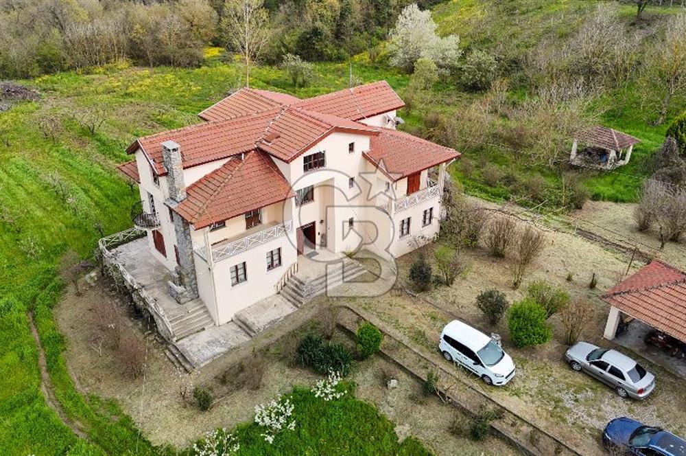 Yalova, Karadere Köyünde Meyve Bahçeli, Müstakil Konutlu Arsa