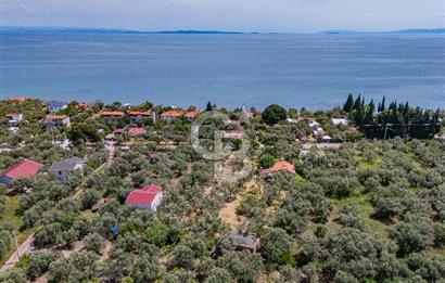 ASSOS AHMETÇE'DE DENİZE 90 m 2.698 m² BAHÇELİ ÇİFT GİRİŞLİ VİLLA