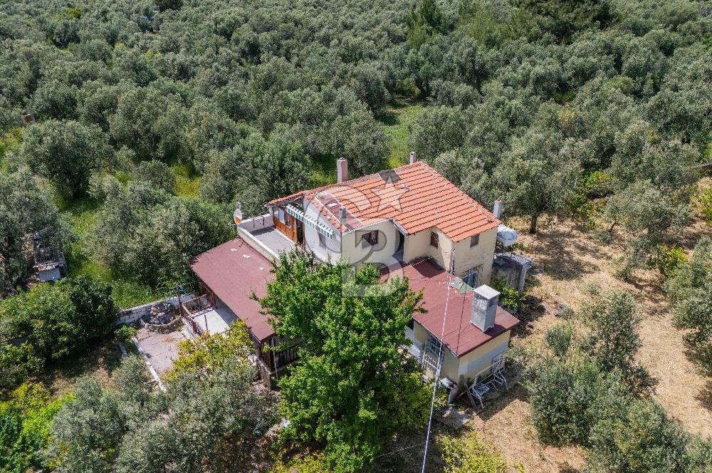 ASSOS AHMETÇE'DE DENİZE 90 m 2.698 m² BAHÇELİ ÇİFT GİRİŞLİ VİLLA