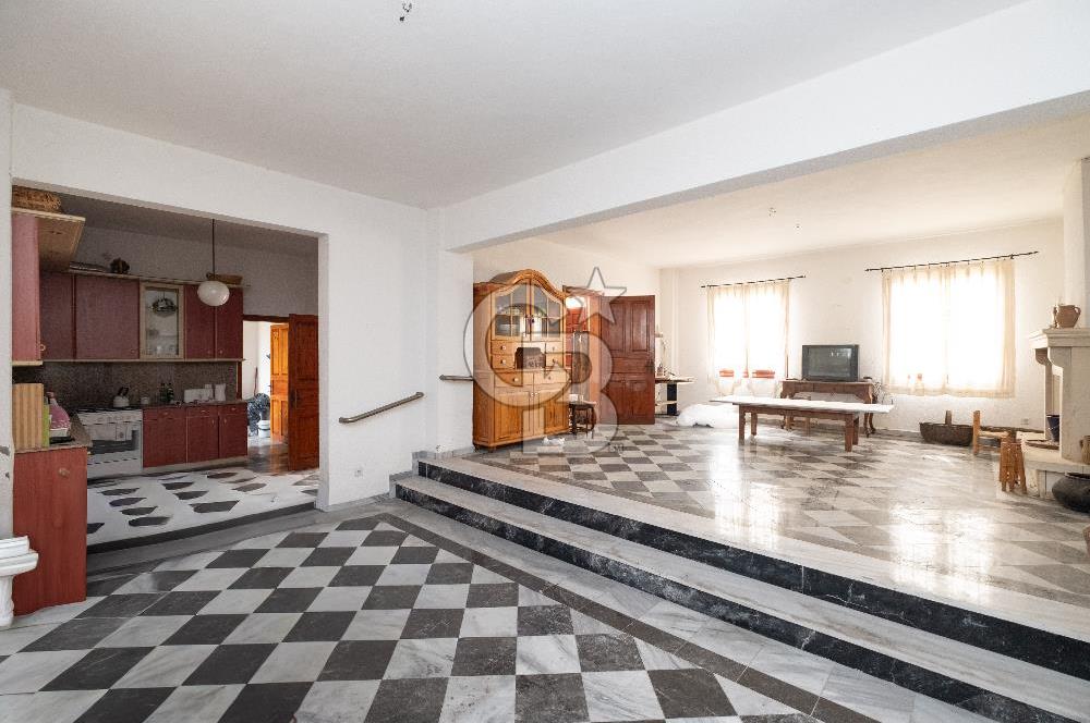 Yalova, Karadere Köyünde Meyve Bahçeli, Müstakil Konutlu Arsa
