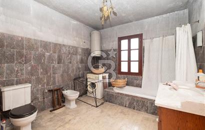 Yalova, Karadere Köyünde Meyve Bahçeli, Müstakil Konutlu Arsa