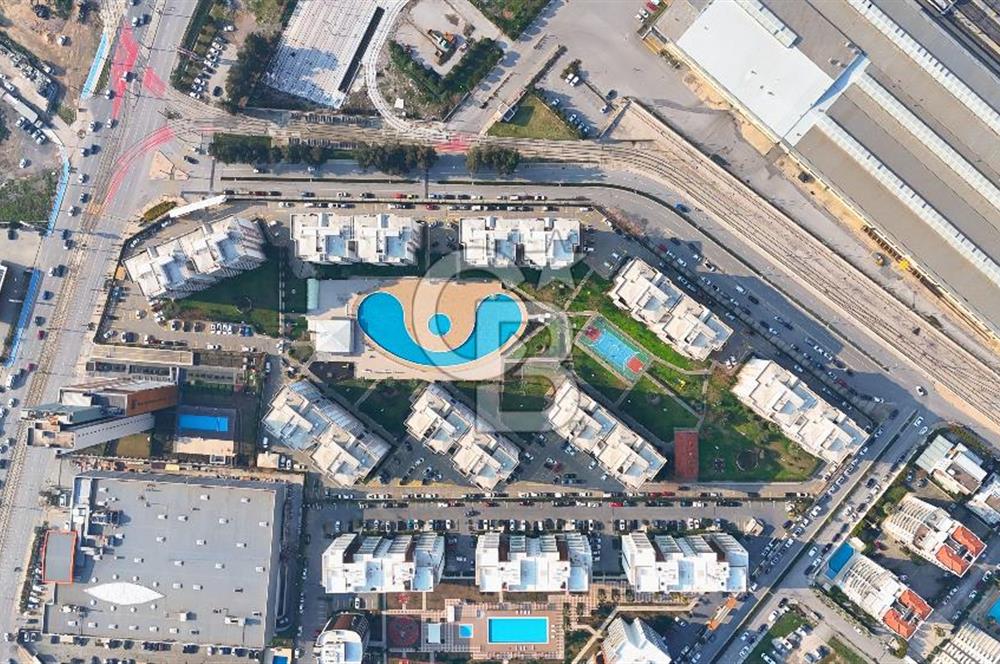 Mavişehir Karya Evleri Havuz Manzaralı Satılık 3+1 Bahçe Katı