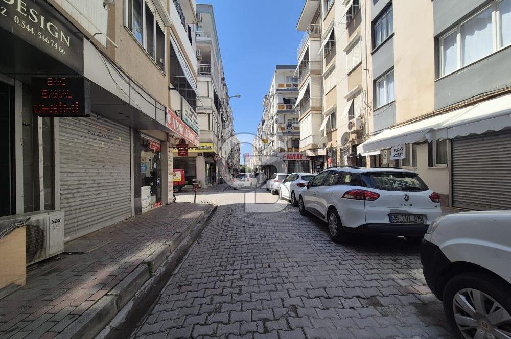 Karşıyaka Bahariye'de İşlek Sokakta Satılık Dükkan