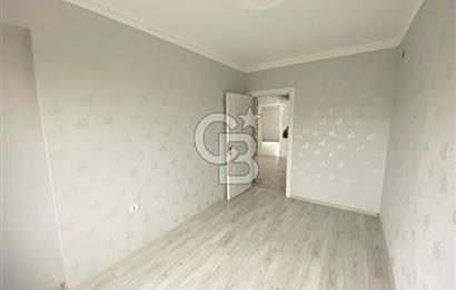 İZMİT ÇARŞI MERKEZ'DE ARA KAT 3+1 İÇİ YAPILI SATILIK DAİRE