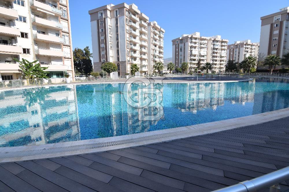Mavişehir Karya Evleri Havuz Manzaralı Satılık 3+1 Bahçe Katı