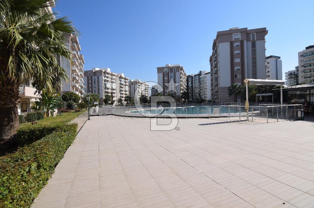 Mavişehir Karya Evleri Havuz Manzaralı Satılık 3+1 Bahçe Katı