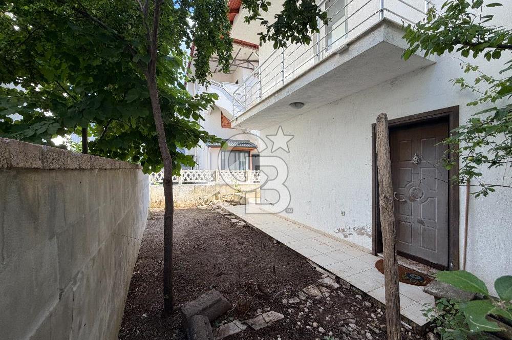Urla Zeytinalanı Denize Yakın Müstakil Bahçeli Dubleks