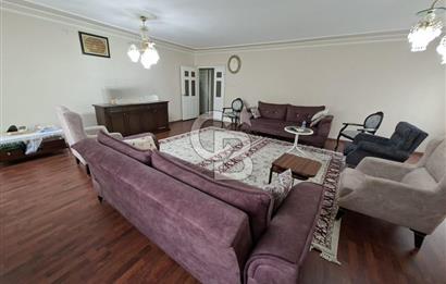 ÇİĞDEM MAHALLESİ'NDE GENİŞ VE FERAH 4+1 SATILIK DAİRE