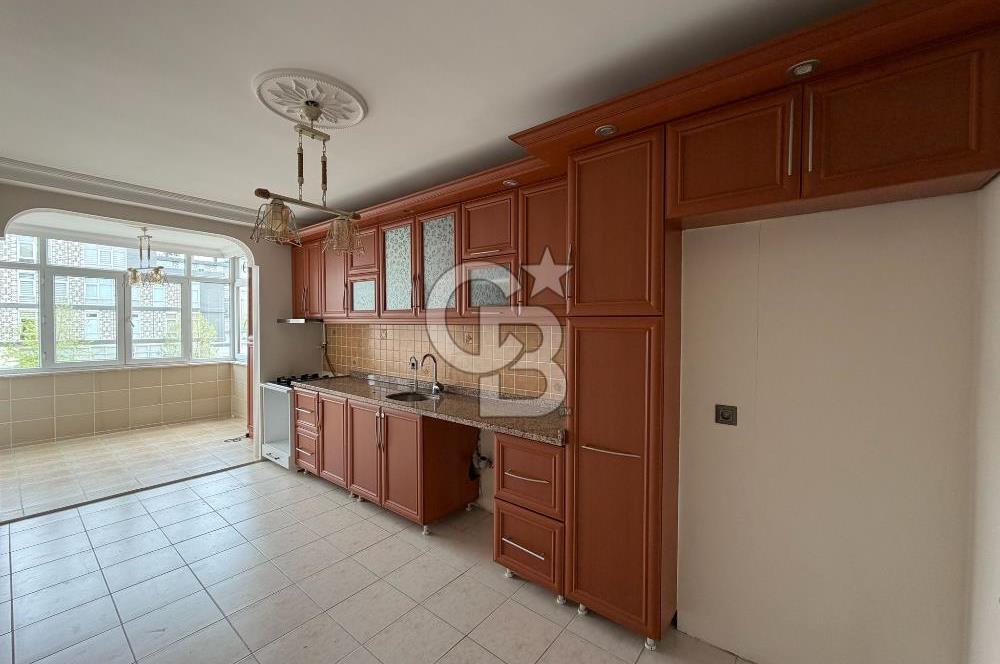 Çekmeköy Merkez Mah Armoni Sitesi 4+1 Kiralık Daire