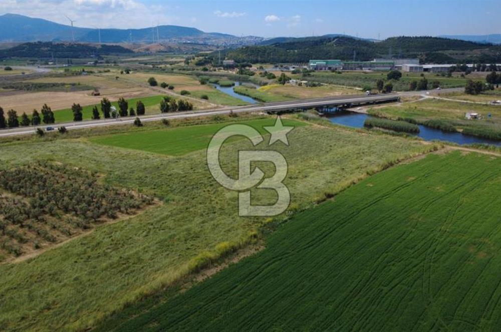 YALI MAHALLESİ ADACIK MEVKİNDE 7358m2 TEK TAPU YOLA CEPHE